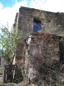 spina-house Abandoned house in Spina village