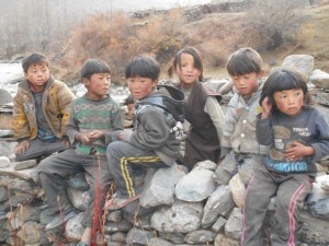 Tibetan onlookers